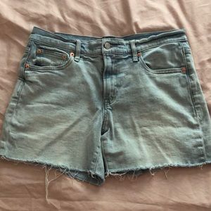 Gap distressed denim 5” shorts